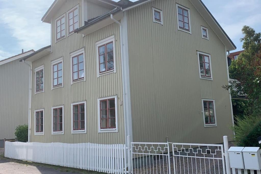 Egen Laegenhet Pa Soedermalm Naera Centrum Sundsvall Exteriér fotografie