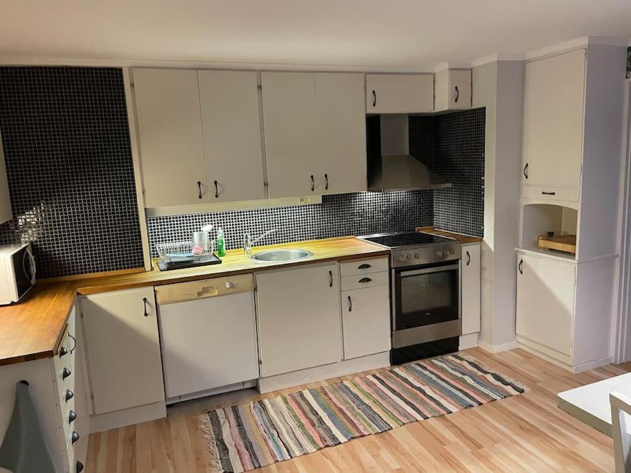 Egen Laegenhet Pa Soedermalm Naera Centrum Sundsvall Exteriér fotografie